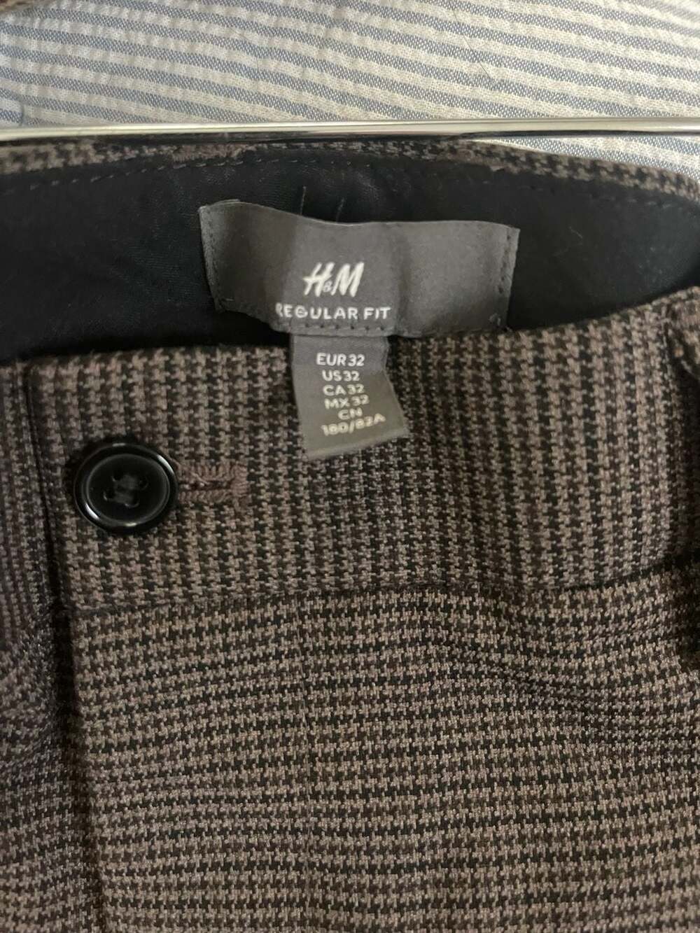 H&M Regular Fit Houndstooth Dress Pants Size 32 Brown